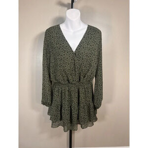 Sadie and Sage Women’s Small Faux-wrap DresElastic bottom Green And Black  Spot